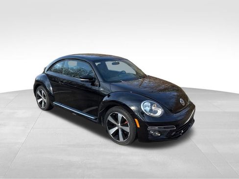 Used 2014 Volkswagen Beetle R-Line image 7