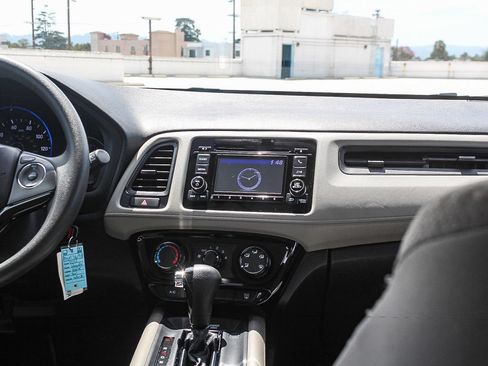 Certified 2021 Honda HR-V LX image 14