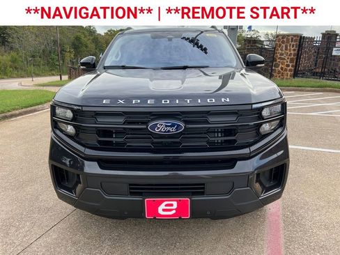 New 2025 Ford Expedition Max Active image 2