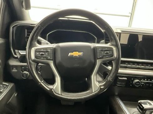 Used 2022 Chevrolet Silverado 1500 LTZ w/ LTZ Premium Package image 9