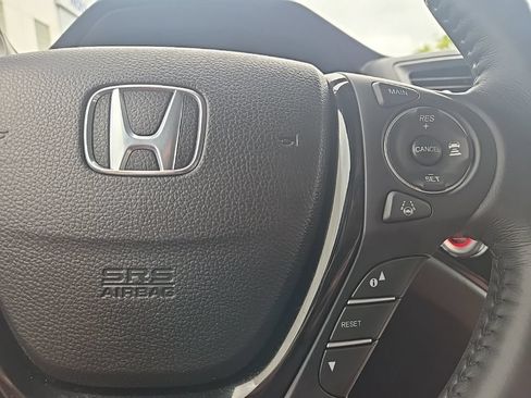 Used 2017 Honda Pilot Touring image 49