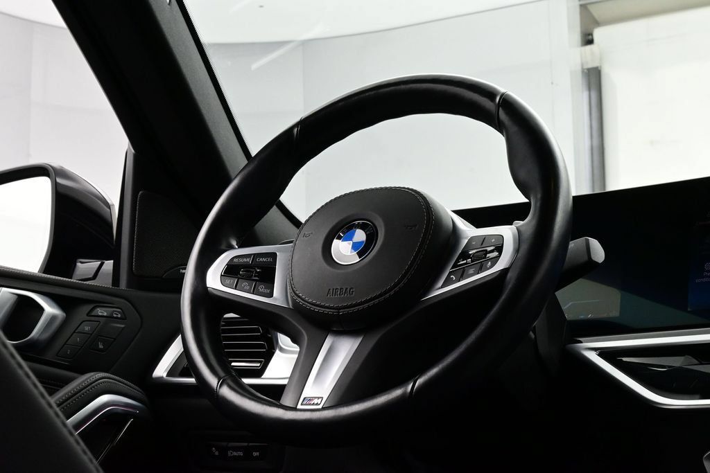 Used 2024 BMW X6 xDrive40i AWD/4WD image 16