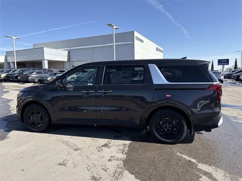 New 2026 Kia Carnival image 7