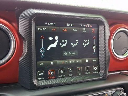 Used 2021 Jeep Wrangler Unlimited Rubicon AWD/4WD image 16