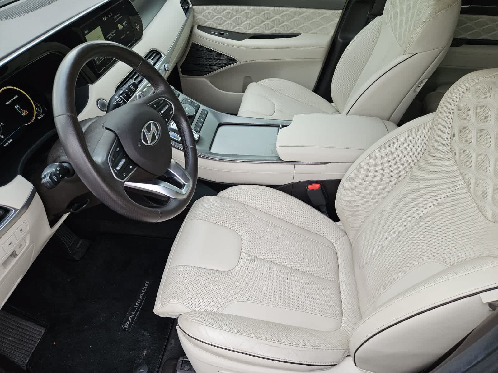 Used 2020 Hyundai Palisade Limited FWD image 2