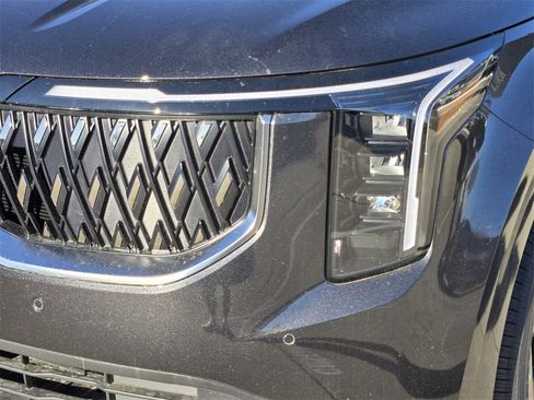 New 2026 Kia Carnival image 6