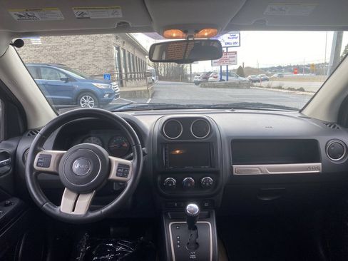Used 2017 Jeep Compass 75th Anniversary w/ Power Value Group FWD image 22