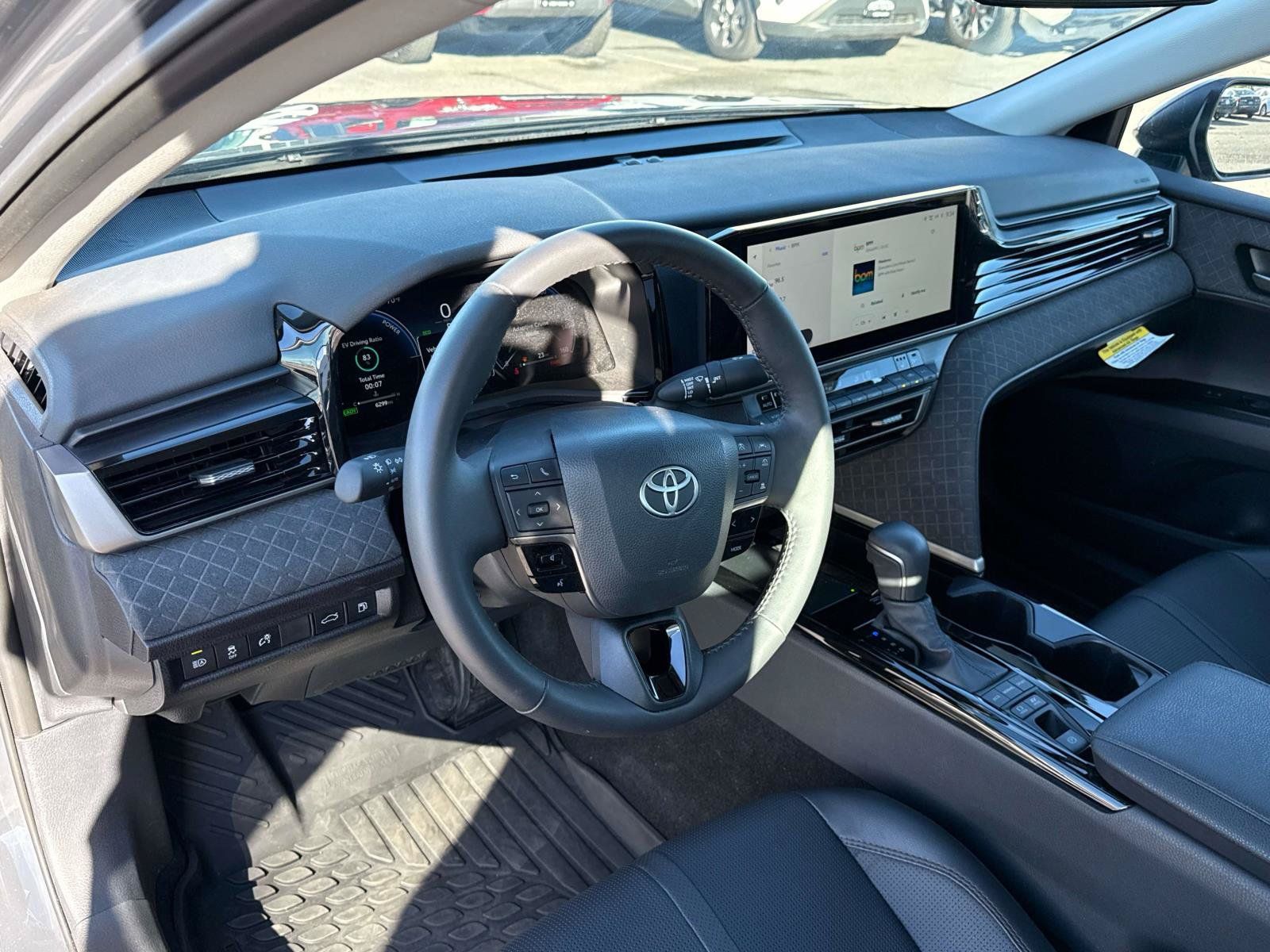 Used 2026 Toyota Camry XLE AWD/4WD image 9