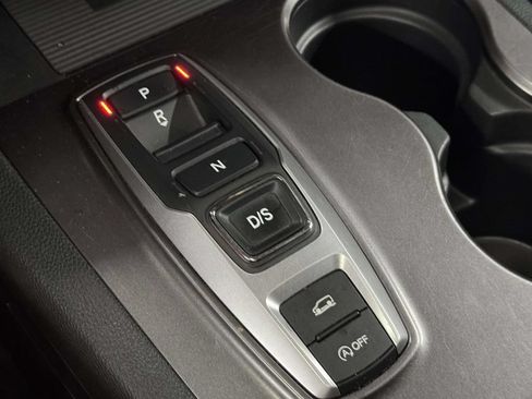 Certified 2022 Honda Pilot Special Edition image 11