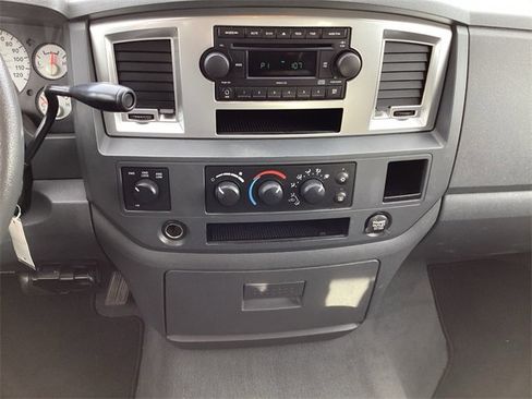 Used 2007 Dodge Ram 1500 Truck SLT image 11
