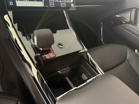 New 2026 Land Rover Range Rover Sport SE AWD/4WD image 22