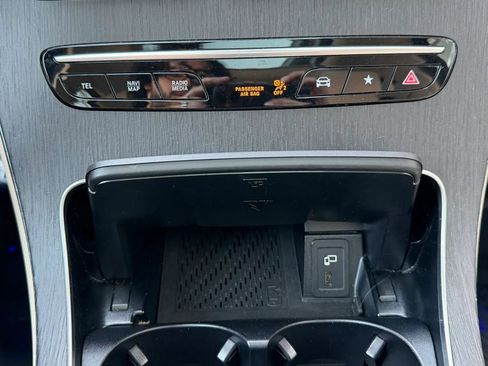 Used 2020 Mercedes-Benz GLC 300 4MATIC image 21