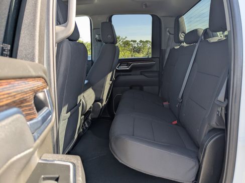 Used 2025 GMC Sierra 2500 SLE w/ SLE Value Package; image 16