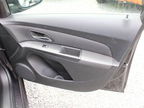 Used 2014 Chevrolet Cruze LT FWD image 20