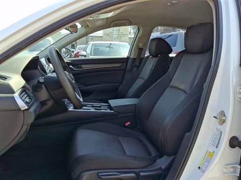 Used 2019 Honda Accord LX image 14