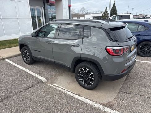 Used 2019 Jeep Compass Sport image 9
