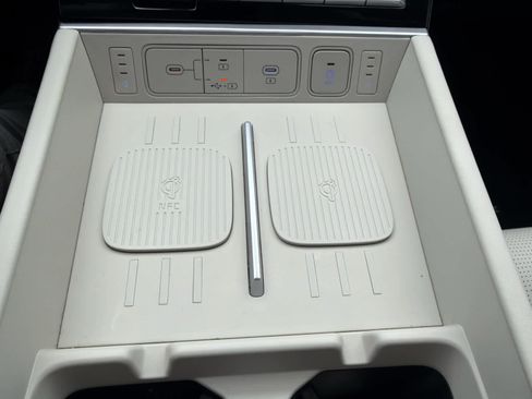 Used 2025 Hyundai Santa Fe Calligraphy image 36