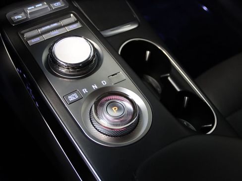 Used 2025 Genesis GV70 2.5T AWD/4WD image 42