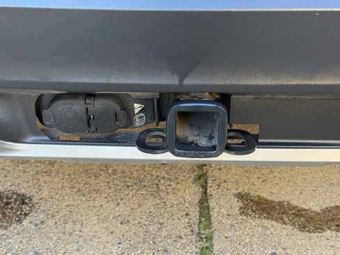 Used 2020 Ford Explorer Platinum w/ Premium Technology Package image 47