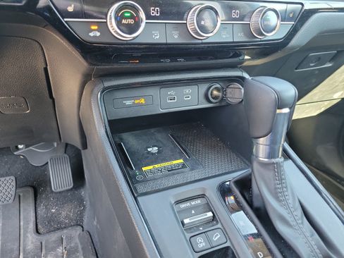 Used 2025 Honda CR-V EX-L image 19