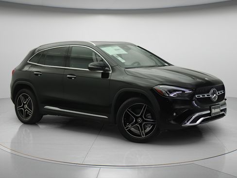New 2026 Mercedes-Benz GLA 250 4MATIC image 13