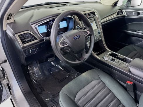 Used 2019 Ford Fusion SE image 23