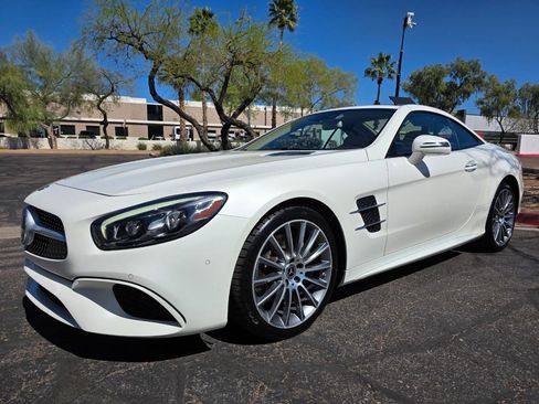 Used 2019 Mercedes-Benz SL 450 w/ Premium Package image 4