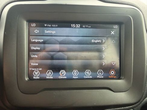 Used 2020 Jeep Renegade Trailhawk w/ Cold Weather Group AWD/4WD image 44