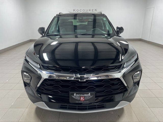 Used 2024 Chevrolet Blazer LT w/ Convenience Package AWD/4WD image 2