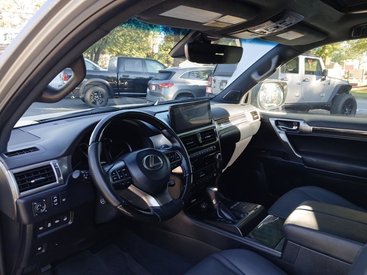 Used 2023 Lexus GX 460 Premium w/ Premium Plus Package AWD/4WD image 20