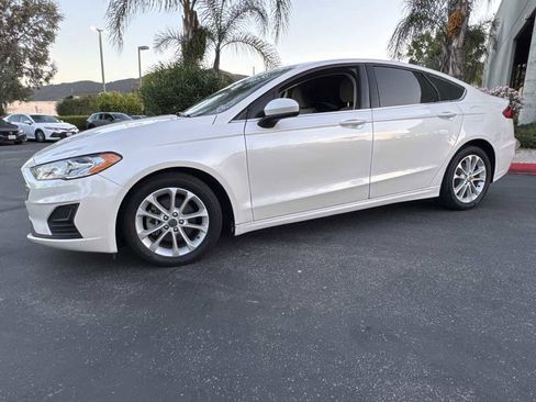 Used 2020 Ford Fusion SE image 9