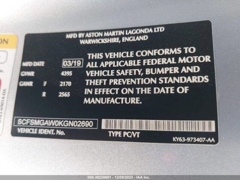 Used 2019 Aston Martin V8 Vantage Coupe image 17