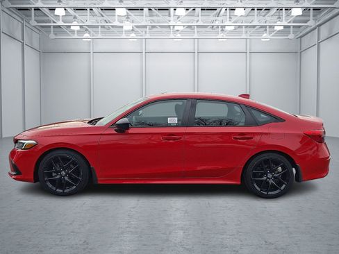 Used 2023 Honda Civic Sport image 2