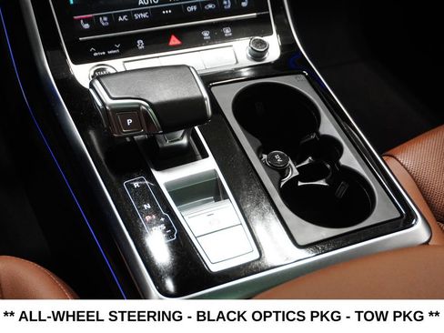 Used 2022 Audi Q7 3.0T Prestige image 29