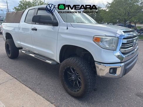 Used 2016 Toyota Tundra SR5 w/ SR5 Upgrade Package AWD/4WD image 2