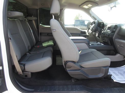 Used 2016 Ford F150 XL w/ Equipment Group 101A Mid image 9