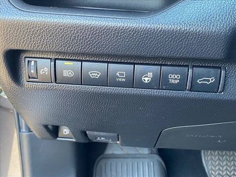 Used 2023 Toyota RAV4 XSE AWD/4WD image 8