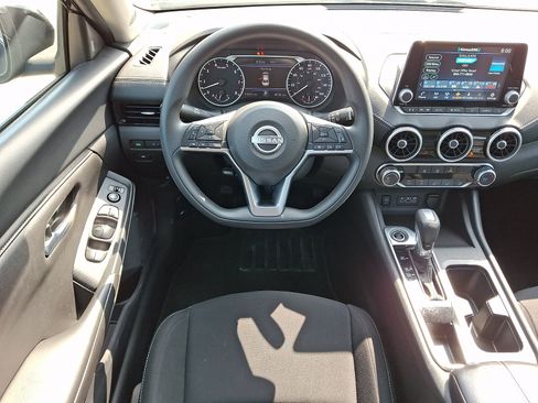 Used 2024 Nissan Sentra SV FWD image 12