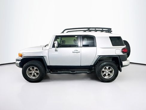 Used 2007 Toyota FJ Cruiser 2WD image 4