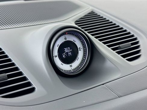 Certified 2026 Porsche Cayenne GTS AWD/4WD image 19