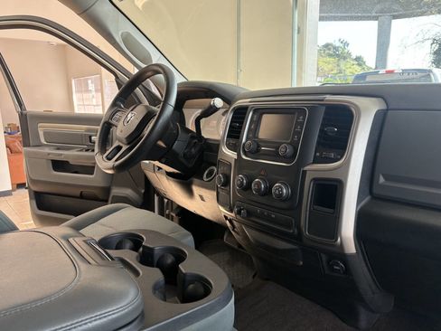 Used 2014 RAM 2500 SLT image 27