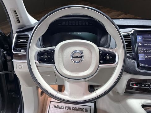 Used 2016 Volvo XC90 T6 Momentum image 10