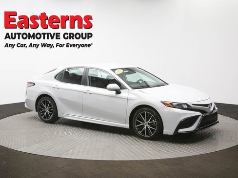 Used 2024 Toyota Camry SE image 46