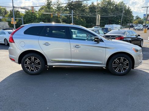 Used 2017 Volvo XC60 T5 Dynamic w/ Preferred Option Package FWD image 6