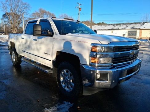 Used 2015 Chevrolet Silverado 3500 LTZ w/ Duramax Plus Package image 7