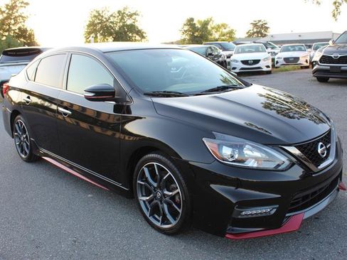 Used 2017 Nissan Sentra NISMO w/ NISMO Premium Package FWD image 9