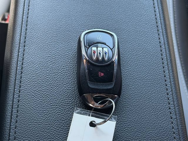 Certified 2024 Buick Envista Preferred w/ Advanced Safety Package FWD image 20