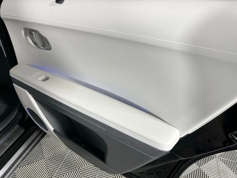 Used 2024 Hyundai Ioniq 5 Limited image 33