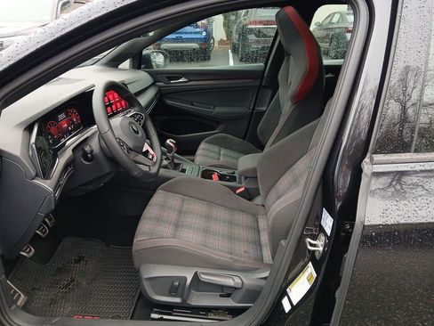 Used 2022 Volkswagen GTI SE image 10