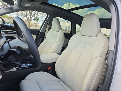 Used 2025 Audi Q5 Premium Plus w/ Premium Plus AWD/4WD image 15